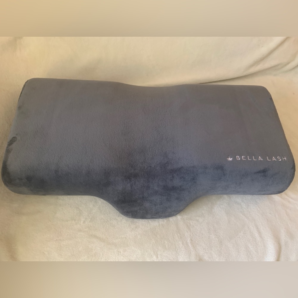 Bella Lash Plush Memory Form Lash Extension Pillow